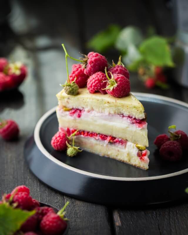 Delicious Cake - Friend chicken with chilli sauces